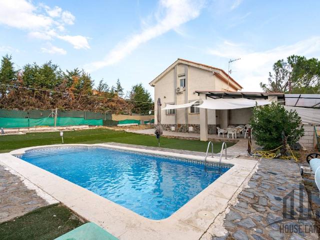 Chalet en venta en Uceda, Guadalajara