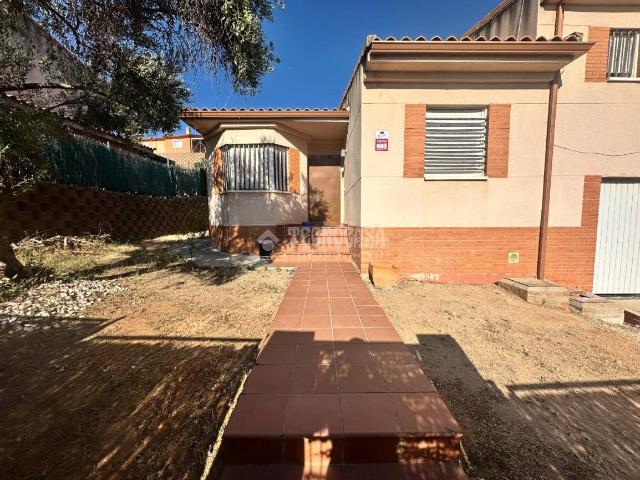 Chalet en venta en Uceda, Guadalajara