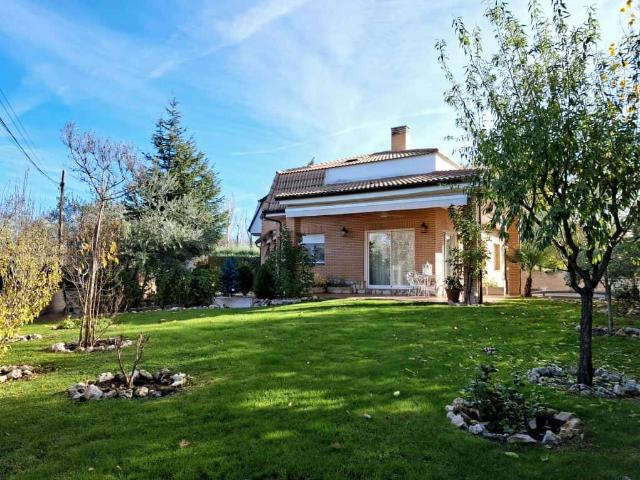 Chalet en venta en Uceda, Castilla-La Mancha