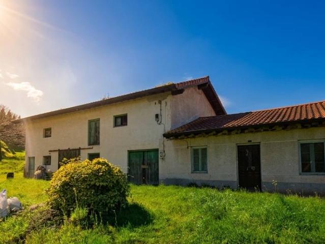 Chalet en venta en Udías, Cantabria