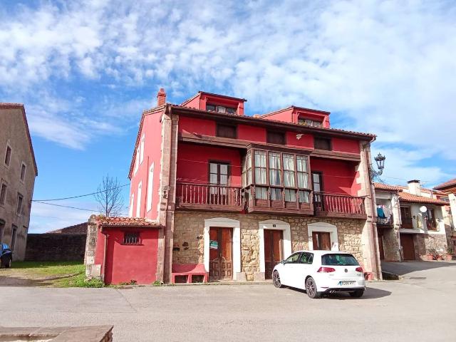 Chalet en venta en Udías, Cantabria