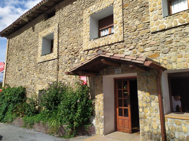 Chalet en venta en Ugao-miraballes, Vizcaya