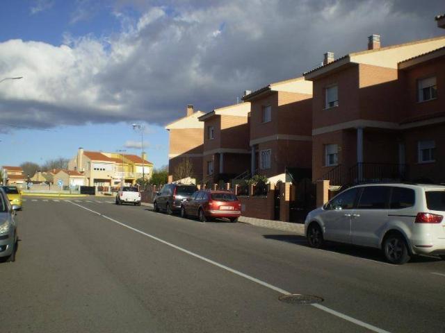 Villa en venta en Ugena, Urbanización Fuentevieja