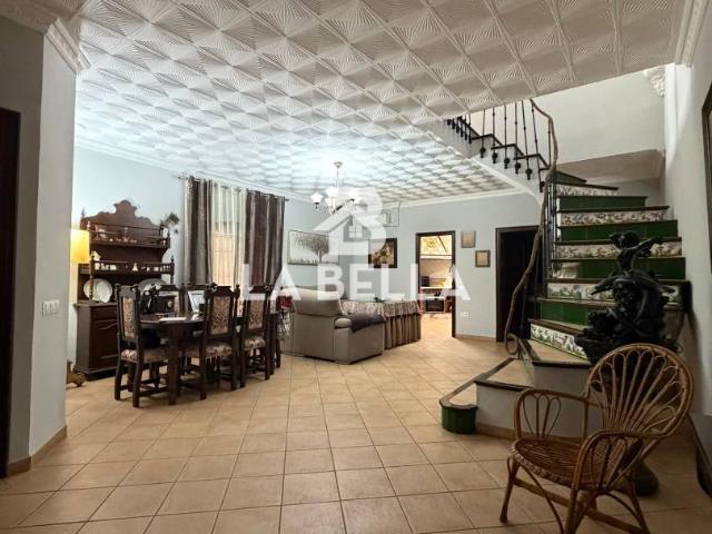 Chalet en venta en Umbrete, Andalucía