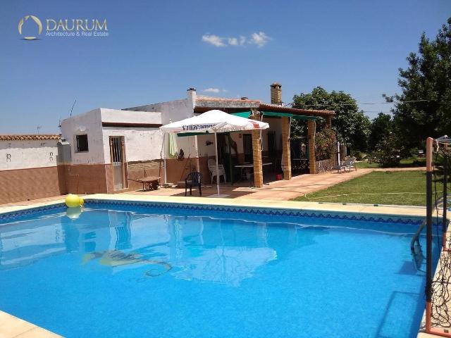 Chalet en venta en Umbrete, Andalucía