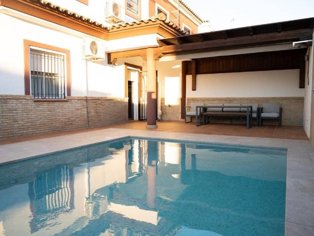 Chalet en venta en Umbrete, Sevilla