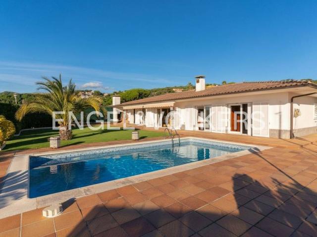 Chalet en venta en Eixample, Maresme