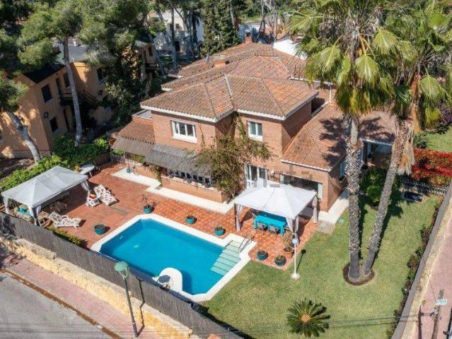 Chalet en venta en els Quatre Garrofers, Tarragonès