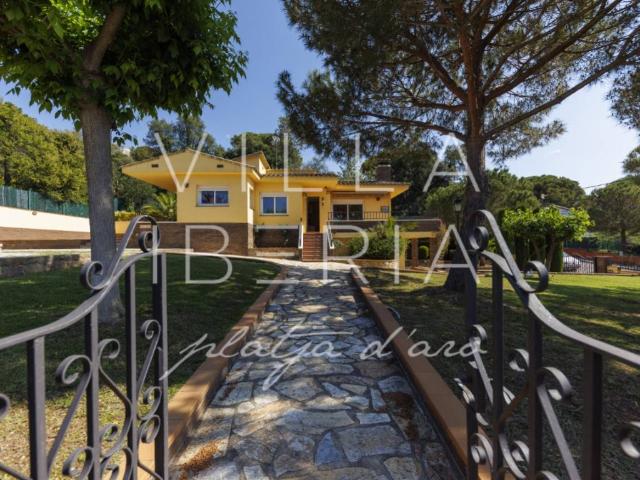 Chalet en venta en Baix Empordà, Catalunya