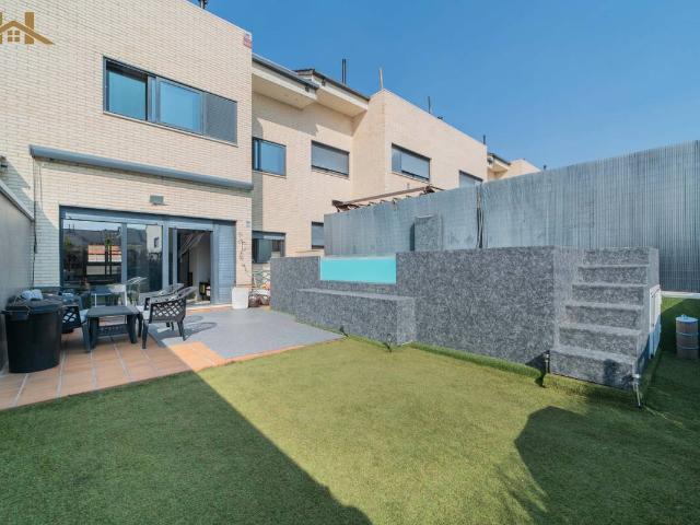 Villa en venta en Arroyomolinos