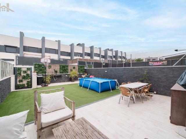 Chalet en venta en Arroyomolinos, Madrid