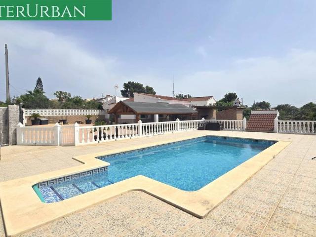 Chalet en venta en el Camp de Túria, Valencia
