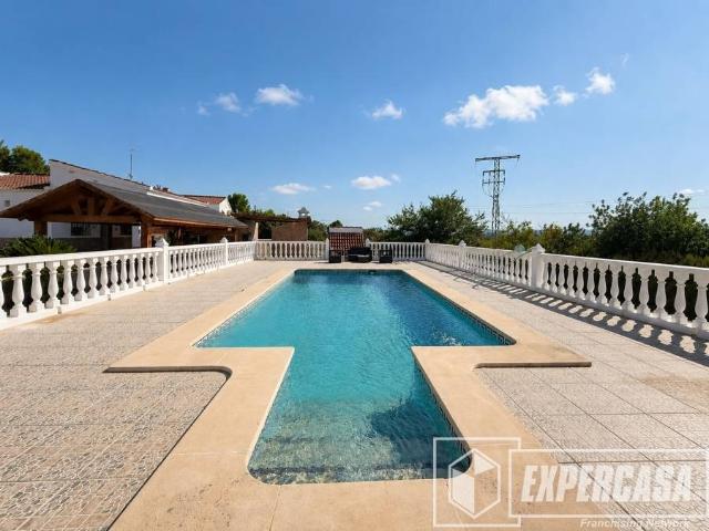 Chalet en venta en el Camp de Túria, Valencia