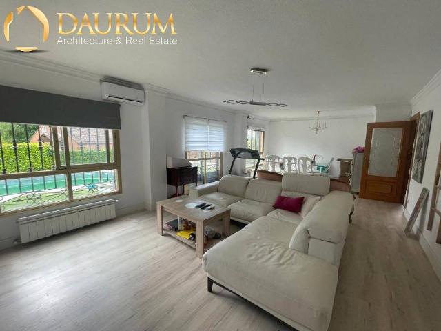 Villa en venta en Rivas-vaciamadrid