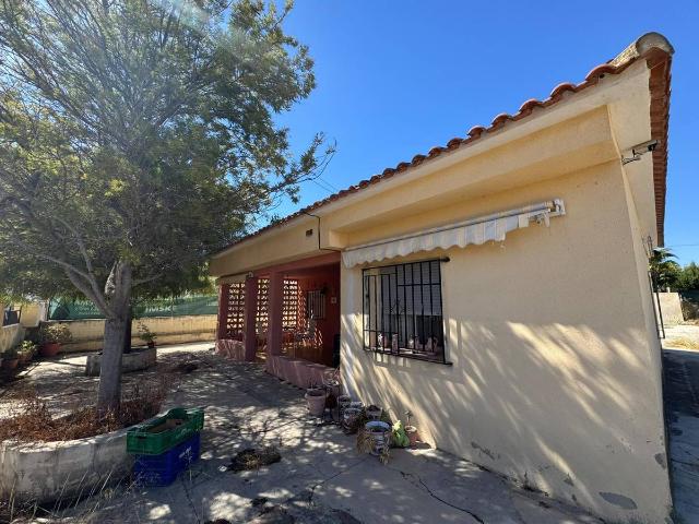 Chalet en venta en Llíria, València / Valencia