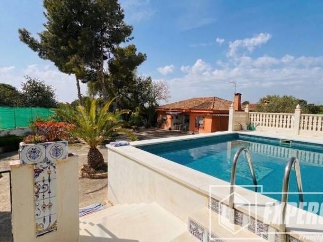 Chalet en venta en el Camp de Túria, Valencia