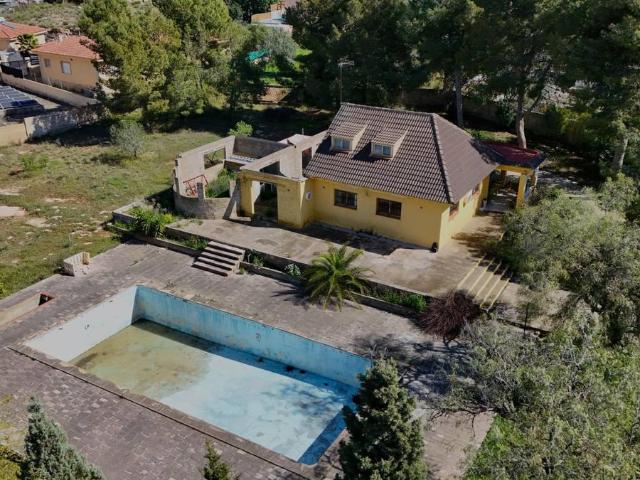 Chalet en venta en el Camp de Túria, Valencia