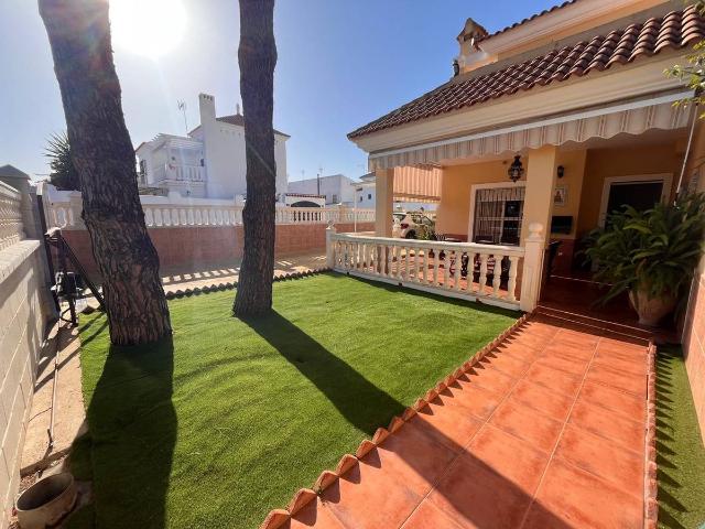 Chalet en venta en La Antilla, Costa Occidental
