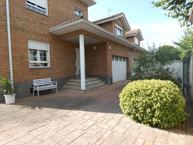 Chalet en venta en Zaragoza, Aragón