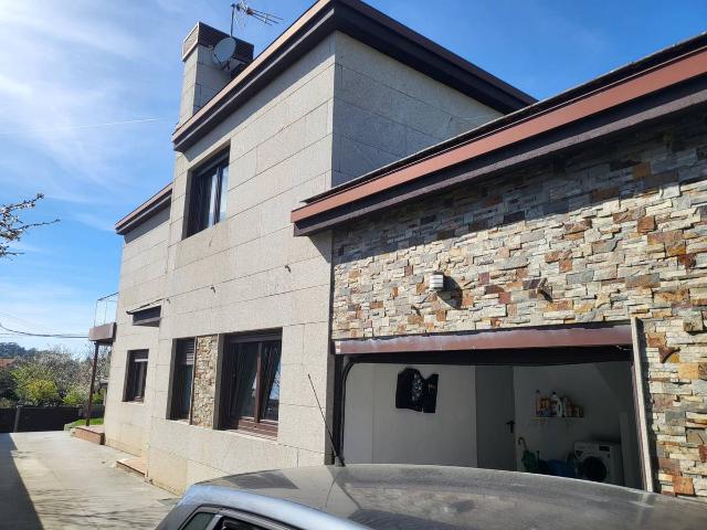 Chalet en venta en Vigo