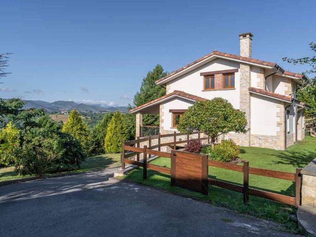 Chalet en venta en Roiz, Valdáliga