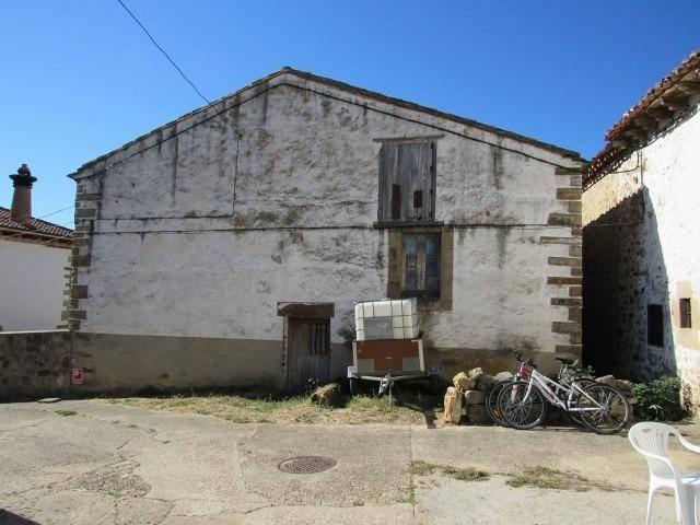 Villa en venta en Valdeavellano De Tera