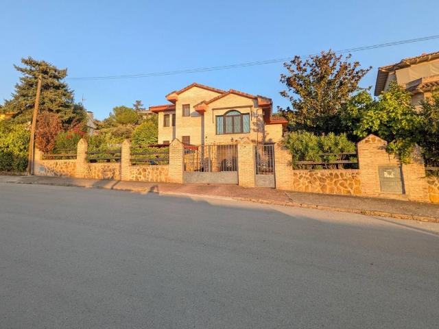 Chalet en venta en Valdeaveruelo, Castilla-La Mancha