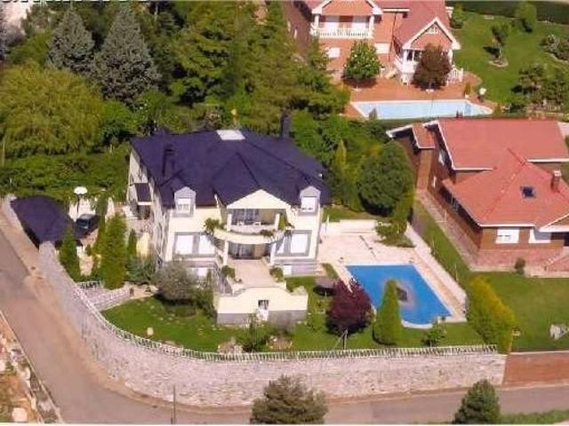 Chalet en venta en Valdefresno, Castilla y León