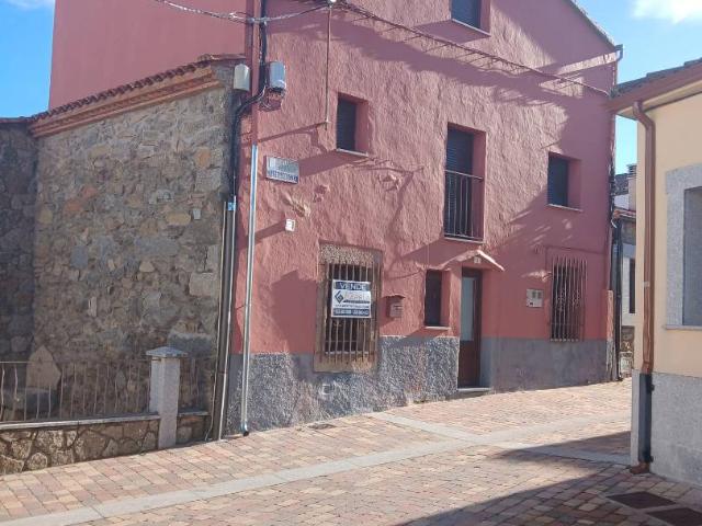 Chalet en venta en Valdelacasa, Castilla y León
