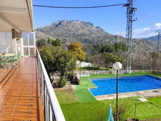 Chalet en venta en Sexmo de Lozoya, Valdemanco