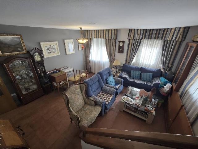 Chalet en venta en Valdemorillo, Madrid