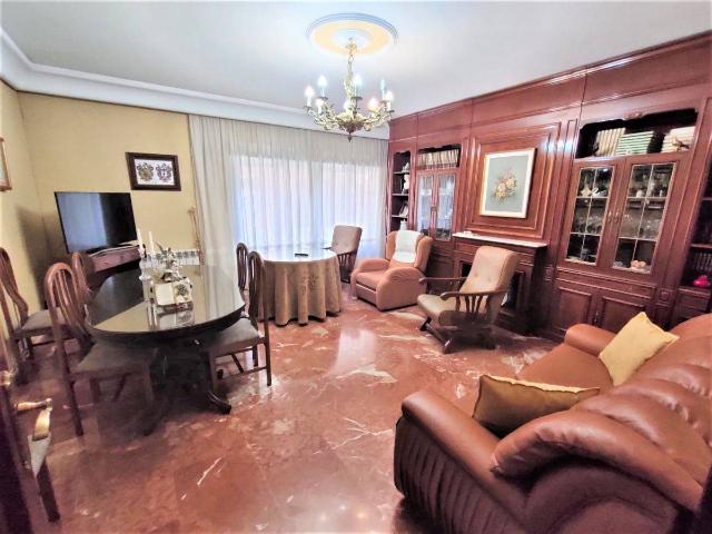 Chalet en venta en Valdepeñas, Castilla-La Mancha
