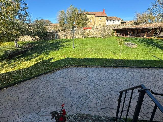 Chalet en venta en Valderredible, Cantabria