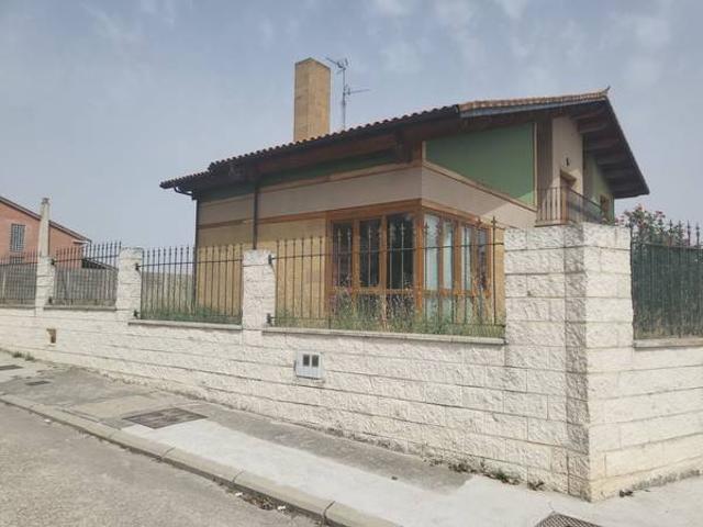 Villa en venta en Valdestillas