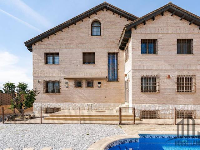 Chalet en venta en Valdetorres De Jarama, Madrid