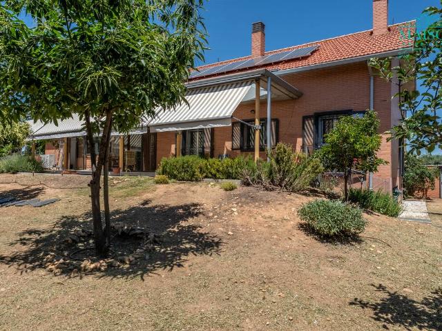 Chalet en venta en Valdetorres De Jarama, Madrid