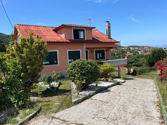 Chalet en venta en Valdoviño, Ferrol