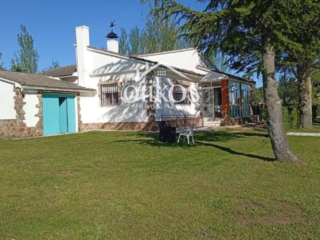 Chalet en venta en Valdunciel, Castilla y León