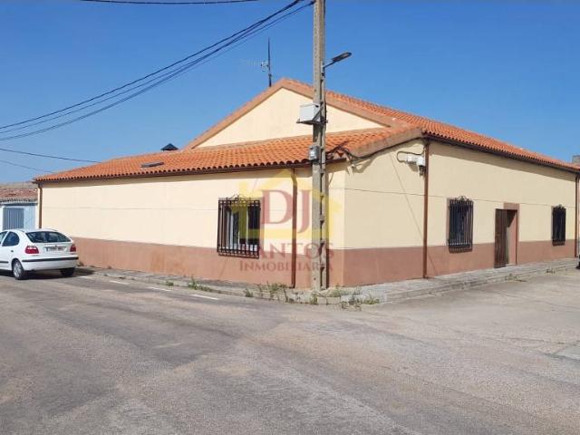 Chalet en venta en Valdunciel, Castilla y León