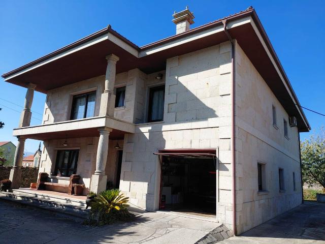 Chalet en venta en Valga, Ponte Valga