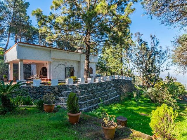 Chalet en venta en San José de las Longueras, Telde