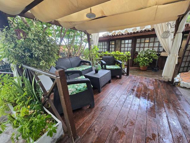 Chalet en venta en Las Casas, Arona