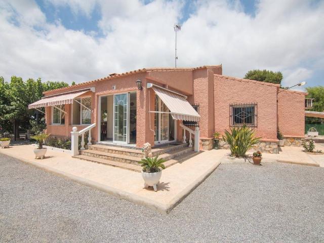 Villa en venta en Elche, el Salvador