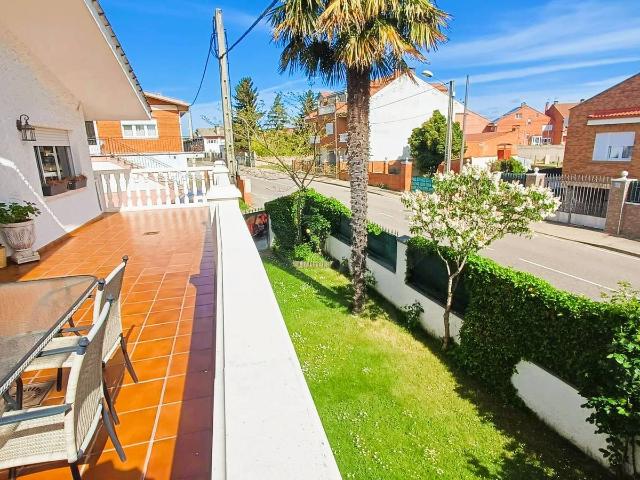 Chalet en venta en Valverde De La Virgen, Castilla y León