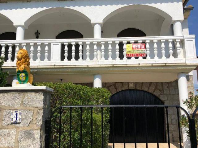 Chalet en venta en Vecinos