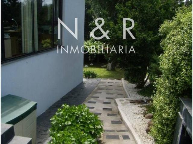 Chalet en venta en Vedra, Santiago