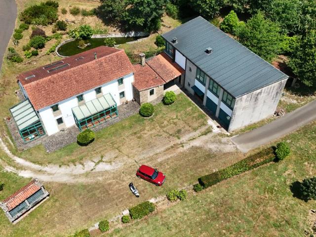 Chalet en venta en Vedra, Santiago