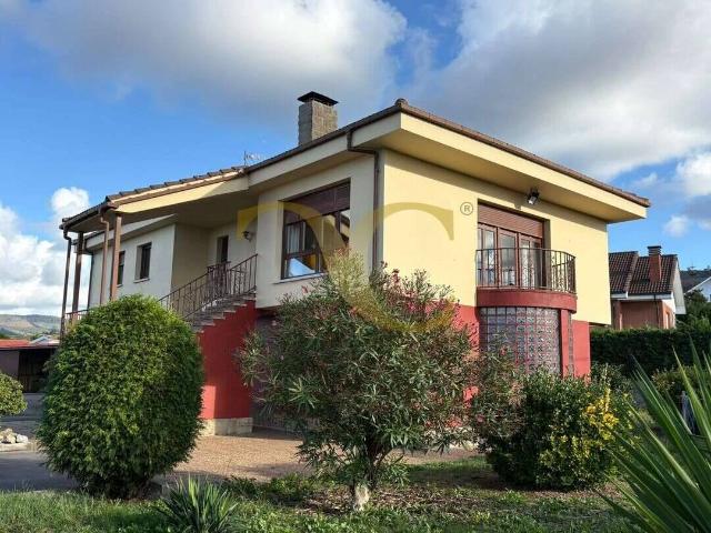 Chalet en venta en Gijón / Xixón