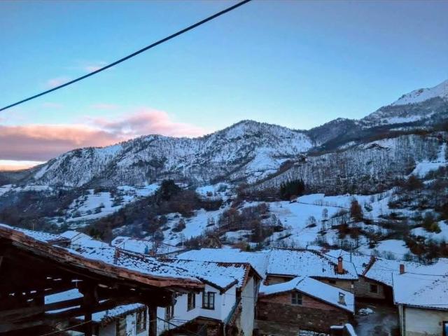 Chalet en venta en Vega De Liébana, Cantabria