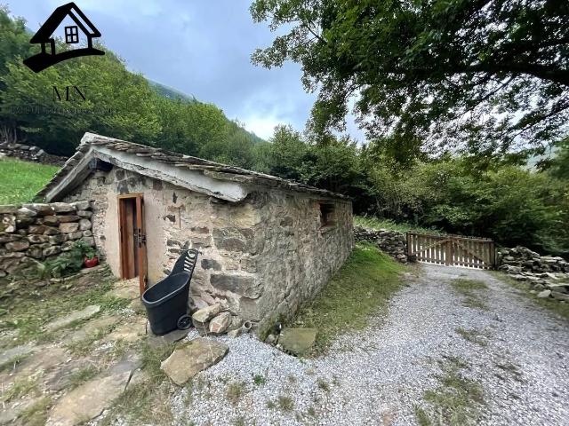 Chalet en venta en Vega De Pas, Cantabria